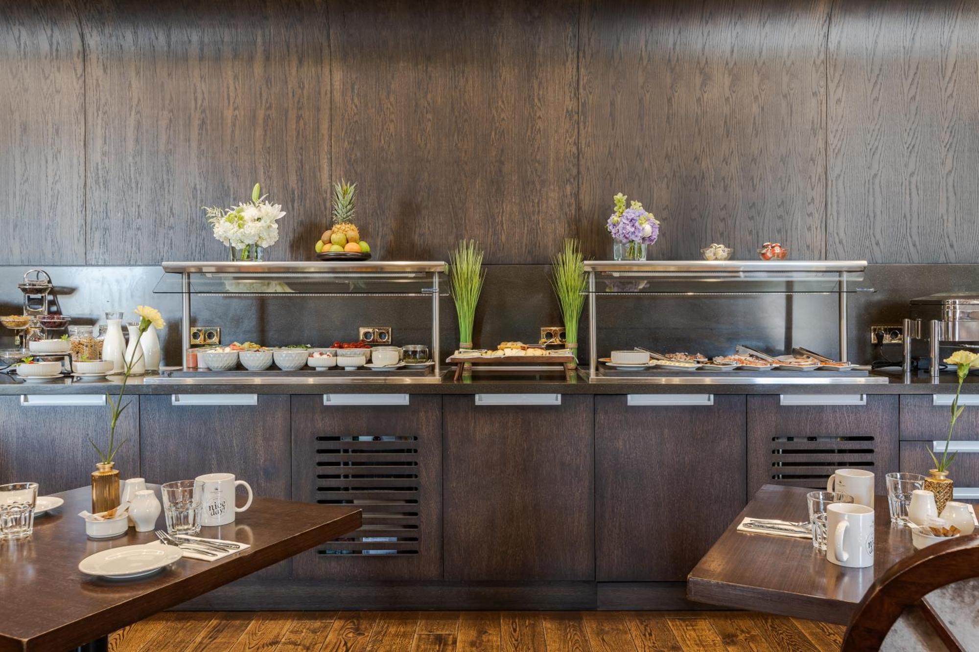 Eurostars Metropole Hotel 4*