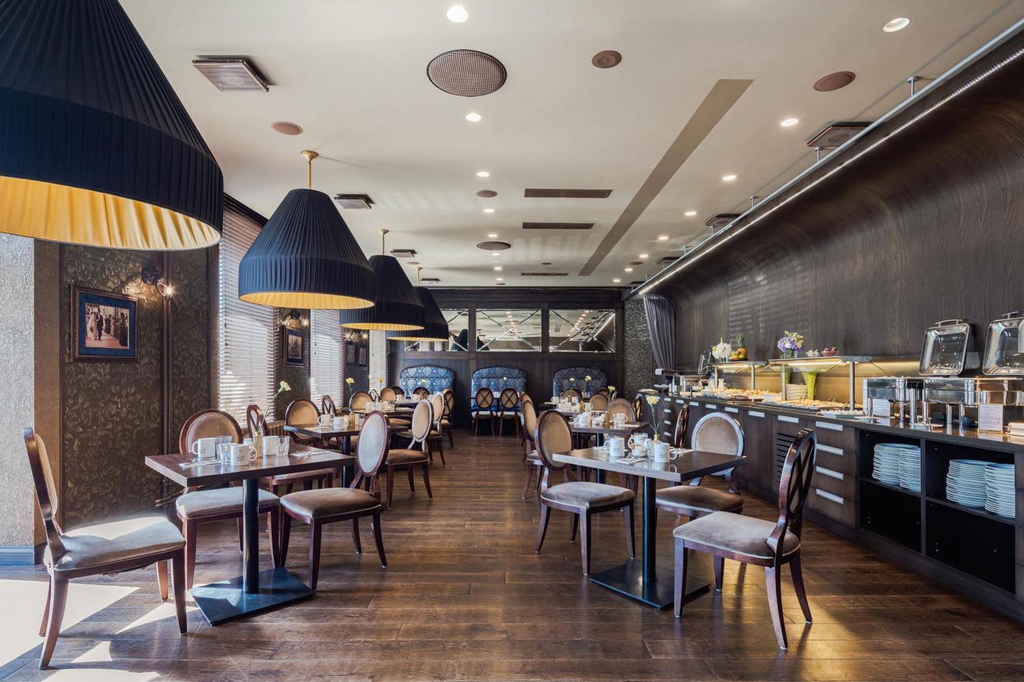 Hotell Eurostars Metropole 4*
